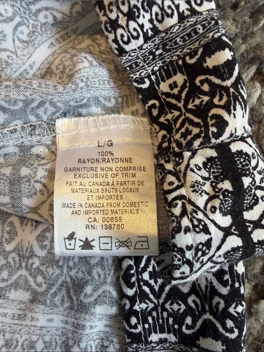 Reitmans Black and White Off-Shoulder Midi Dress - Picture 5 of 5